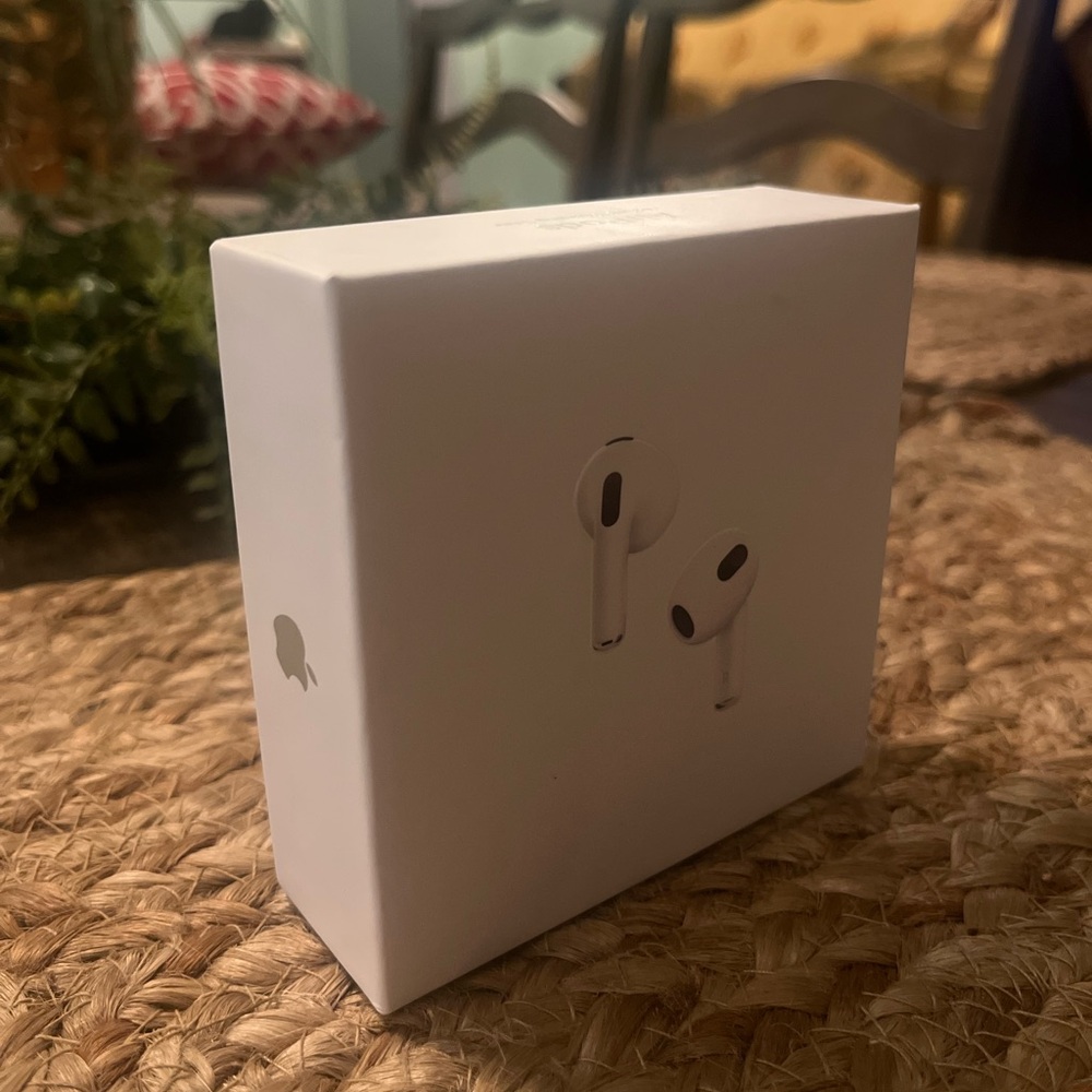 Brand new airpods (3rd) Gen